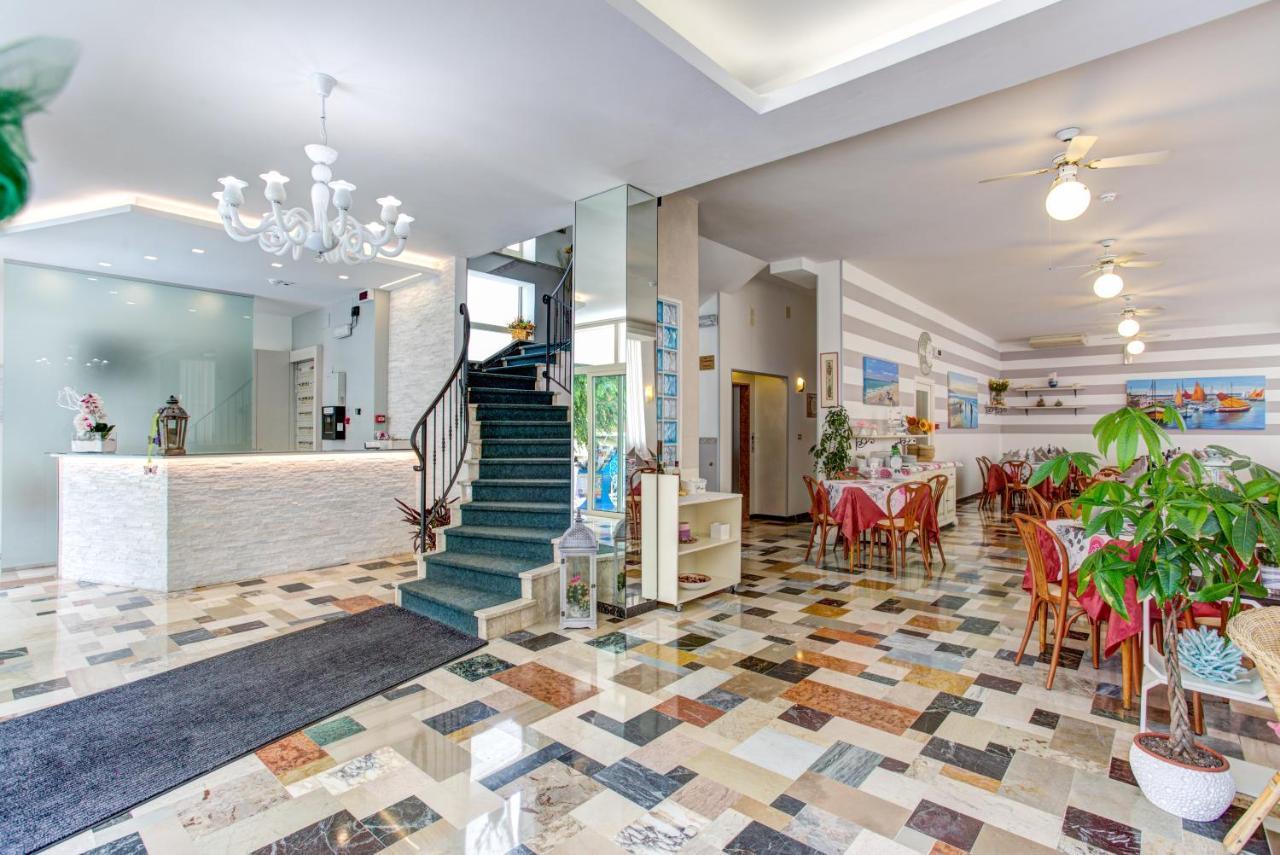 Hotel Puppi Cattolica Exteriér fotografie